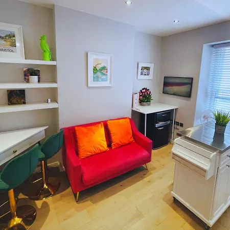 Apartment - Harbourside Bristol