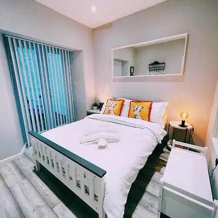 Apartment - Harbourside