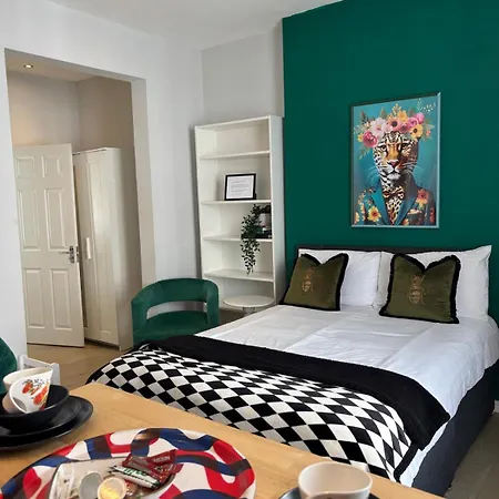 - Harbourside Apartament Bristol